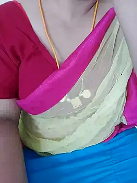 Snapshot of Call_Honey chatting on 06-22-26, 05:15 Call Honey online show from 06-22-26, 05:15