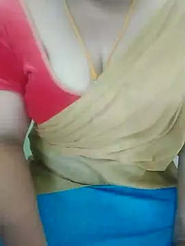 Snapshot of Call_Honey chatting on 06-23-26, 09:18 Call Honey online show from 06-23-26, 09:18