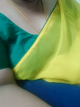 Snapshot of Call_Honey chatting on 06-28-26, 04:46 Call Honey online show from 06-28-26, 04:46