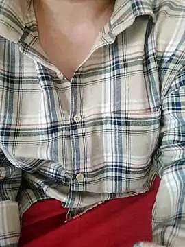Snapshot of Call_Honey chatting on 06-30-26, 04:57 Call Honey online show from 06-30-26, 04:57
