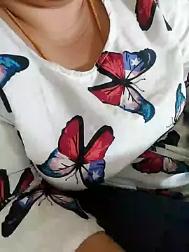 Snapshot of Call_Honey chatting on 07-04-26, 06:30 Call Honey online show from 07-04-26, 06:30