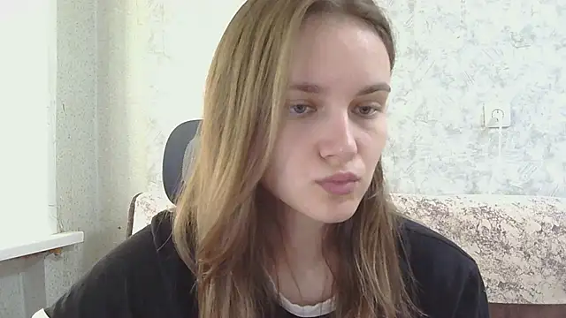 DolcezzaCream online show from 06-11-26, 09:07