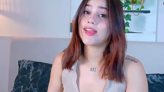 CuteWofy  online show from 06-03-26, 11:46