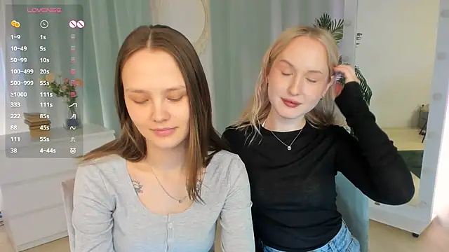 lisaluve online show from 06-18-26, 04:22