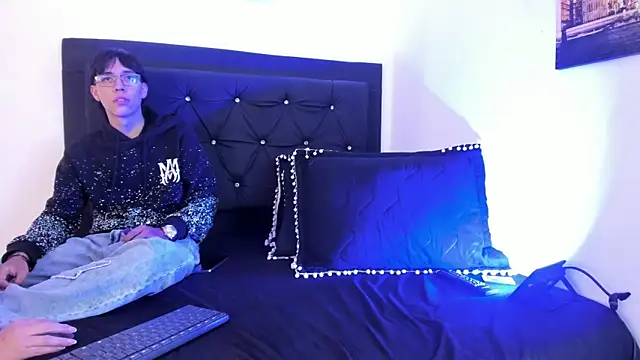 DANILO SMIT online show from 04-23-26, 08:22