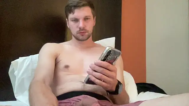 Kcruise9clouds online show from 04-24-26, 02:47