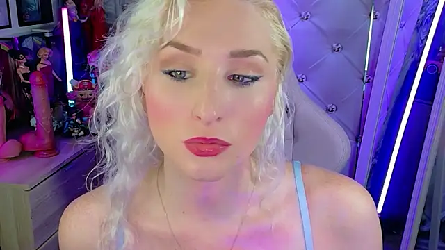 Madame Blonde online show from 07-21-26, 09:33