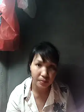Snapshot of Beola-mi chatting on 04-23-26, 12:29 Beola-mi online show from 04-23-26, 12:29
