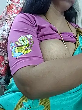 Snapshot of Nayana_456 chatting on 07-06-26, 03:25 Nayana 456 online show from 07-06-26, 03:25