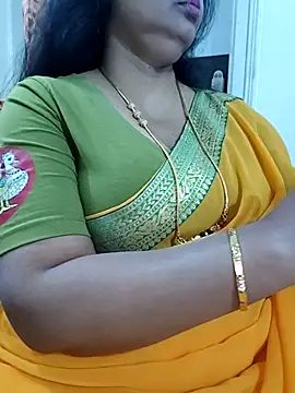 Snapshot of Nayana_456 chatting on 07-10-26, 04:42 Nayana 456 online show from 07-10-26, 04:42