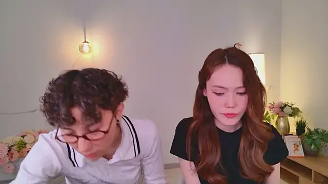 pinktwinz online show from 04-27-26, 09:13