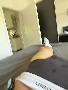 kuki513 online show from 04-25-26, 12:19