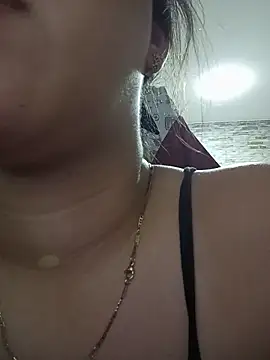 Snapshot of Chloe_Thomsoon_ chatting on 05-18-26, 04:18 Chloe Thomsoon online show from 05-18-26, 04:18