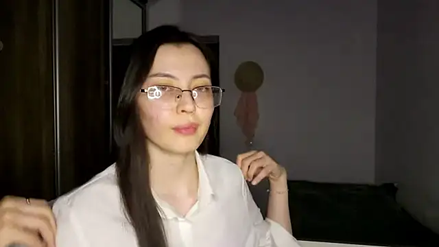 AshleyTropiano online show from 06-02-26, 03:58