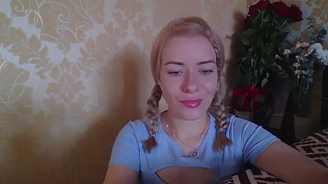 Softy Aura  online show from 07-06-26, 10:56