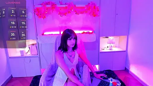 TomieDark  online show from 05-08-26, 03:56
