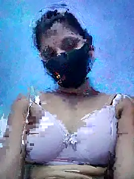 Snapshot of RUHI_1143 chatting on 06-13-26, 05:00 RUHI 1143 online show from 06-13-26, 05:00