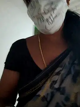 Snapshot of Tamil_Hot_HoneyBee chatting on 05-09-26, 11:26 Tamil Hot HoneyBee online show from 05-09-26, 11:26