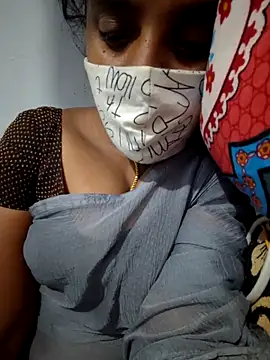 Snapshot of Tamil_Hot_HoneyBee chatting on 05-10-26, 01:33 Tamil Hot HoneyBee online show from 05-10-26, 01:33