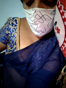 Snapshot of Tamil_Hot_HoneyBee chatting on 05-11-26, 04:26 Tamil Hot HoneyBee online show from 05-11-26, 04:26