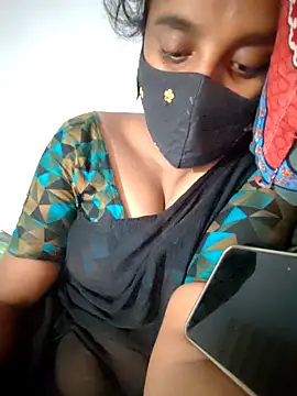 Snapshot of Tamil_Hot_HoneyBee chatting on 05-14-26, 03:57 Tamil Hot HoneyBee online show from 05-14-26, 03:57