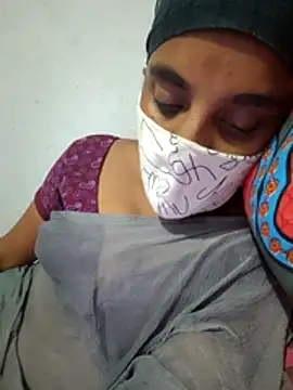 Snapshot of Tamil_Hot_HoneyBee chatting on 05-14-26, 05:53 Tamil Hot HoneyBee online show from 05-14-26, 05:53