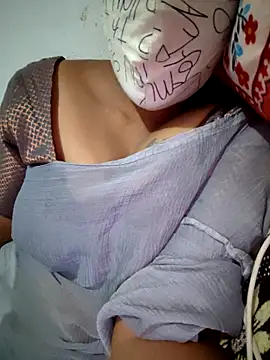 Snapshot of Tamil_Hot_HoneyBee chatting on 05-26-26, 06:31 Tamil Hot HoneyBee online show from 05-26-26, 06:31