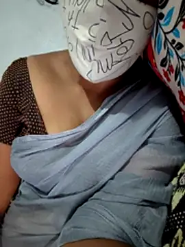 Snapshot of Tamil_Hot_HoneyBee chatting on 06-03-26, 05:32 Tamil Hot HoneyBee online show from 06-03-26, 05:32
