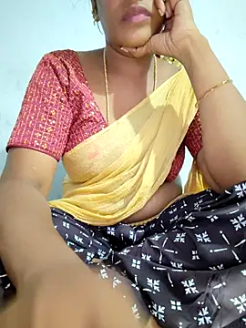 Snapshot of Tamil_Hot_HoneyBee chatting on 07-03-26, 06:47 Tamil Hot HoneyBee online show from 07-03-26, 06:47