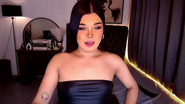 Empress Candice online show from 05-18-26, 11:49