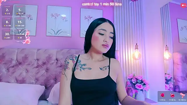 Ariana west  online show from 06-03-26, 01:03