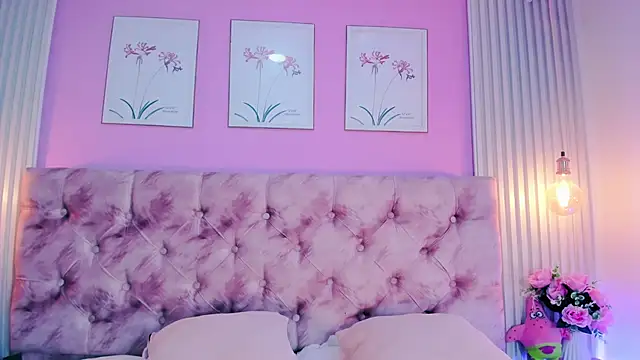 Ariana west  online show from 06-11-26, 12:47