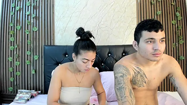 Snapshot of MarceANDCami chatting on 05-21-26, 05:20 MarceANDCami online show from 05-21-26, 05:20
