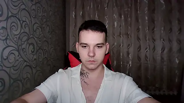 gwinbladee online show from 04-27-26, 03:54