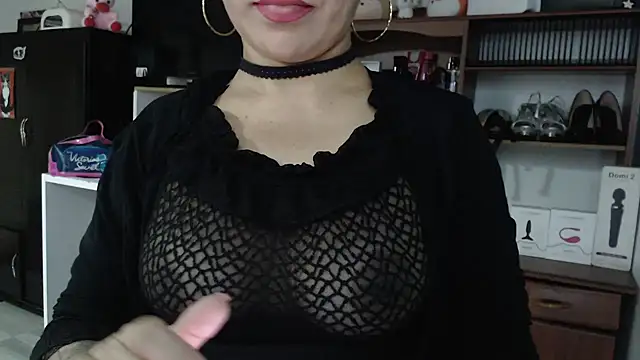 nadia  abaud online show from 02-02-25, 03:43