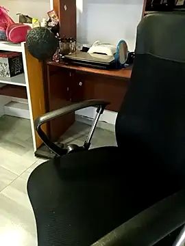 nadia  abaud online show from 10-01-25, 01:00