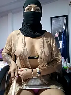 Snapshot of nadia__abaud chatting on 02-13-26, 11:45 nadia abaud online show from 02-13-26, 11:45