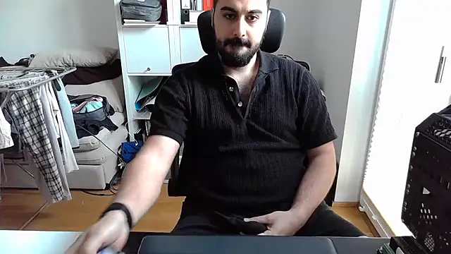 Voyagercam online show from 04-26-26, 05:21