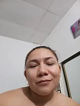 Luna Morch online show from 06-07-26, 03:21