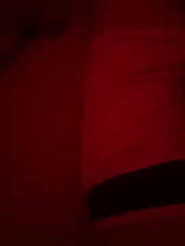 huynguyen2399 online show from 04-29-26, 08:15