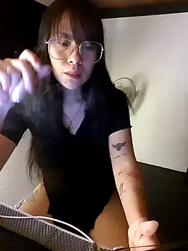 Bad bish21 online show from 06-28-26, 02:01