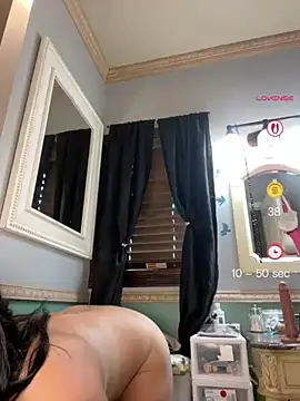 Vanessa Valentine online show from 07-28-26, 03:21