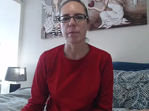 Snapshot of blondiesin50 chatting on 05-13-26, 06:44 blondiesin50 online show from 05-13-26, 06:44