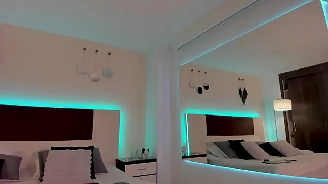 Sky Loren online show from 06-12-26, 04:44