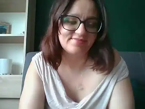 sensual paris online show from 06-18-26, 05:30