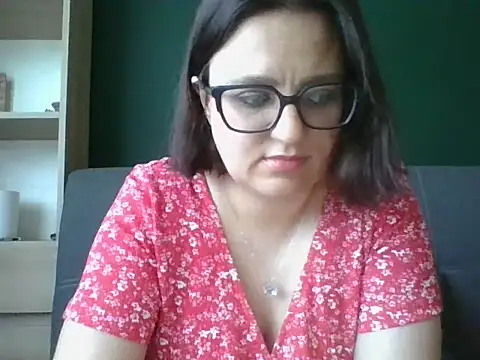 sensual paris online show from 06-19-26, 05:23