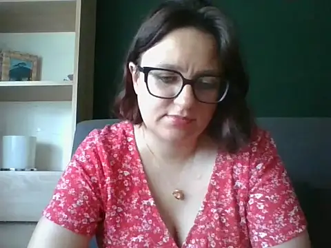 sensual paris online show from 06-25-26, 05:23
