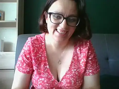 sensual paris online show from 06-29-26, 10:15