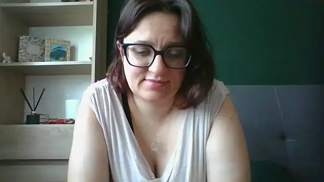 sensual paris online show from 07-13-26, 05:32