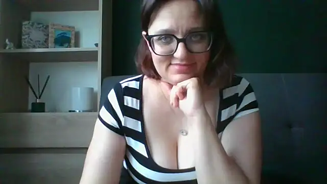 sensual paris online show from 07-14-26, 05:23